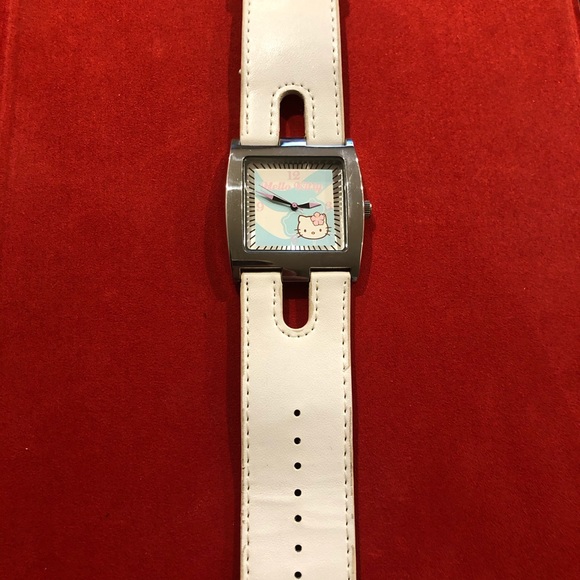 Hello Kitty watch - Picture 2 of 4